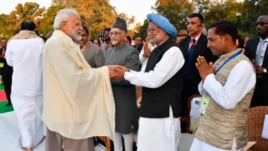 PM Modi paying tribute to Dr. Manmohan Singh