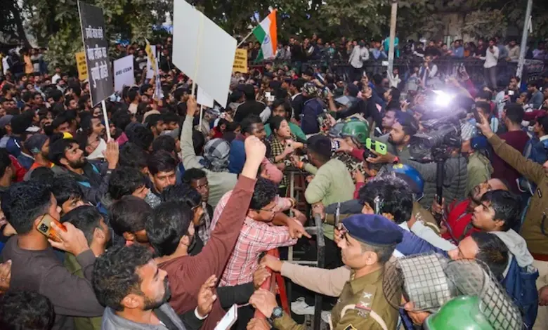 Students protest against BPSC in Patna