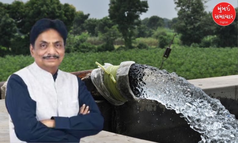 Gujarat farmers receiving irrigation water for winter crops"