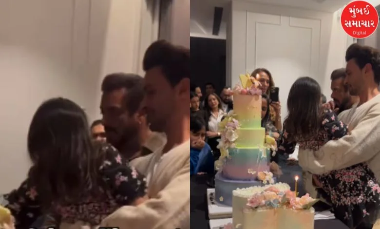 Bhaijaan's pre-birthday party is coming: Who cut the cake with Salman Khan?