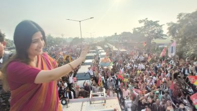 police-complaint-against-dimpal-yadav-for-road-show