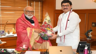 Dhananjay Munde meets Chhagan Bhujbal