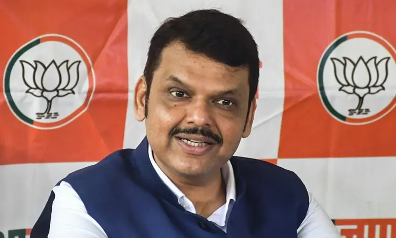 Fadnavis orders ministers