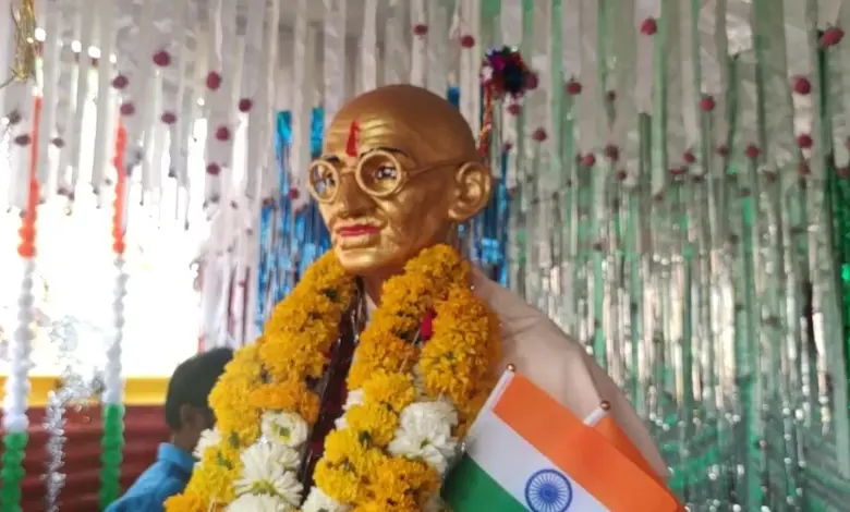 'Gandhi Baba Jatra' has been held in a village in Latur district