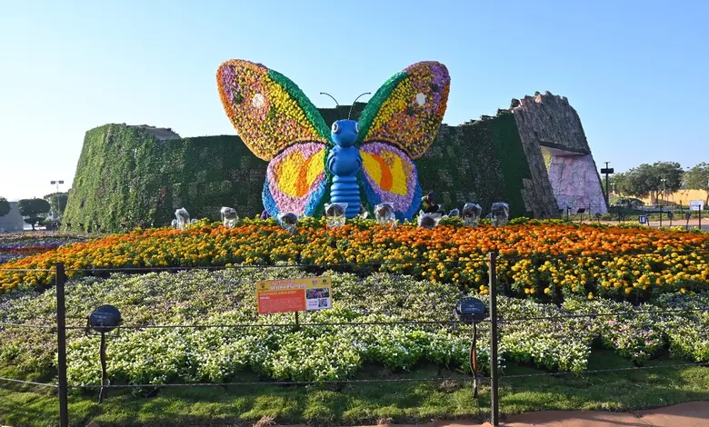 PM Modi Shares glimpses of the Ahmedabad International Flower Show