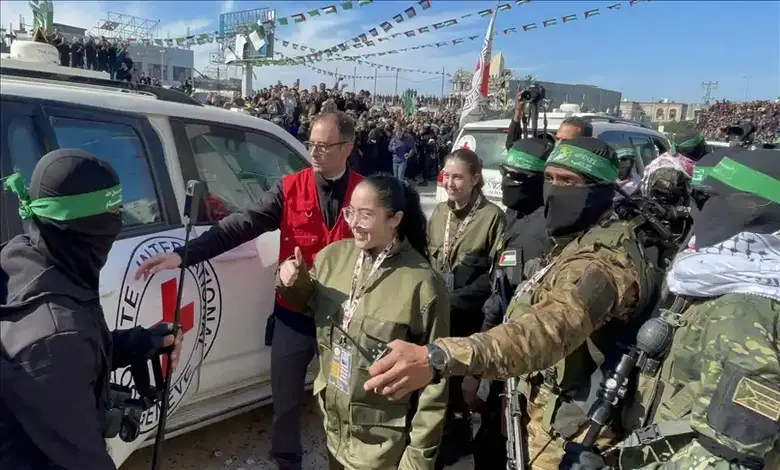 Released Israeli women received thanks from Hamas for good treatment and food