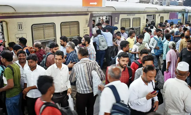 Western Railway passengers face hardship due to jumbo block