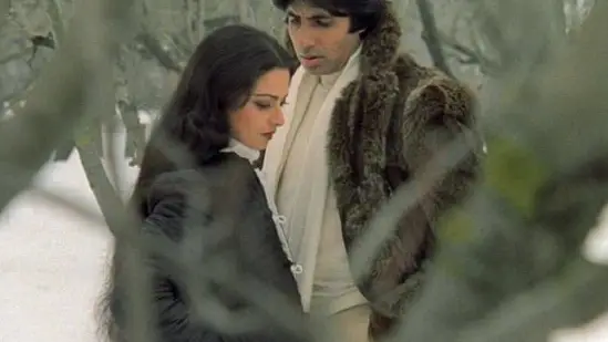 Amitabh Bachchan and Rekha connected  Silsila sets