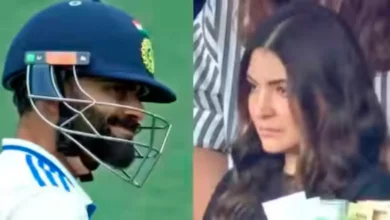 Anushka Sharma reacting to Virat Kohli's dismissal