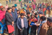 boat capsizes in ganges river