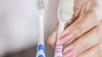 How often should you change your toothbrush to keep your teeth clean