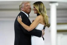 Viral Video: OMG, Who Came Between Donald Trump-Melania's Kiss?