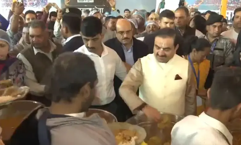 Gautam Adani reached Prayagraj