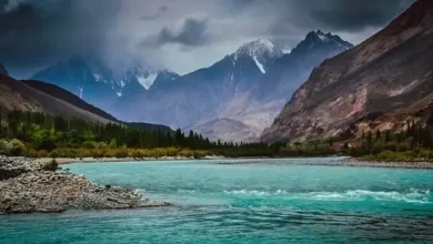 Gold flowing through the Indus River to Pakistan