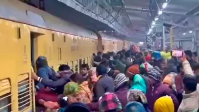 stampede at jhansi railway station