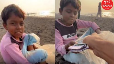 child selling papad on daman beach