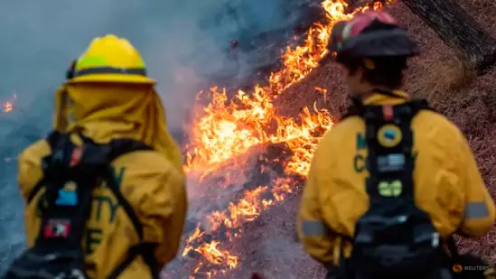 Fire in Los Angeles leaves 24 dead, efforts to extinguish continue