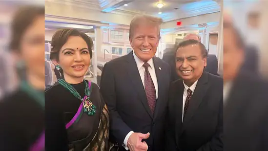 Mukesh and Neeta Ambani astatine  Trump's candlelight dinner