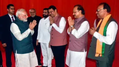 pm modi meets mahayuti mlas