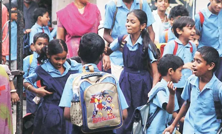 3rd standard girl collapses in school at Ahmedabad