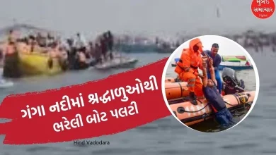 Boat full of devotees capsizes in Ganga river in Varanasi, NDRF team takes immediate action