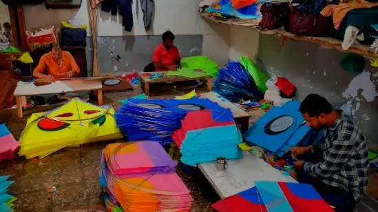 Artisans trained in kite making under Vocal for Local initiative