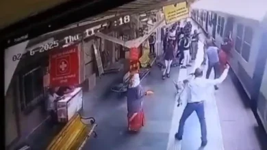 Woman Constable Saves Passenger Dragged by Train, Video Goes Viral