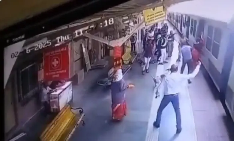 Woman Constable Saves Passenger Dragged by Train, Video Goes Viral