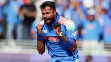 Who gave Hardik Pandya a flying kiss during this ongoing match...