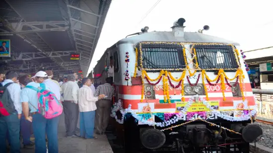 mahakumbh boosts amerind  railways revenue