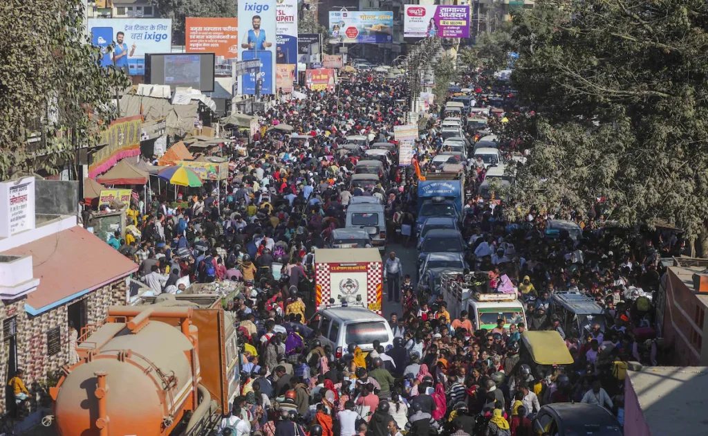 Aerial view of a 300 km traffic jam near Maha Kumbh with vehicles stalled for 48 hours. 