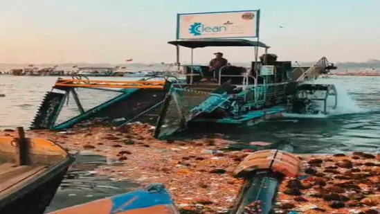 trash skimmer machines cleaning ganga-yamuna rivers