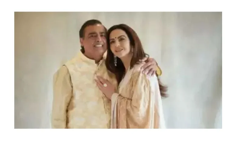 Not Mukesh Ambani, Nita Ambani was seen with this peculiar   person, looking perfectly  happy…