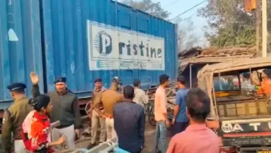 train derails in odisha