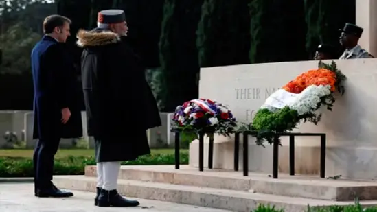 pm modi pays tribute to indian soldiers in marseille