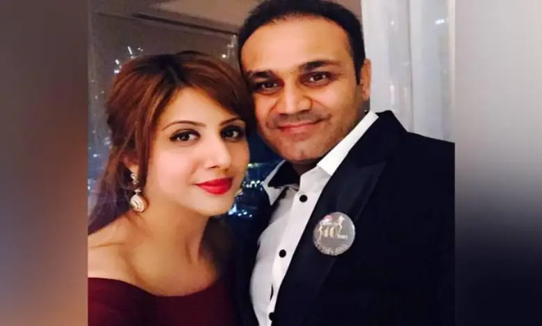 "Virender Sehwag and Aarti Ahlawat fighting in viral car video."