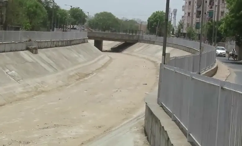 Ahmedabad beauty of east-south area increase proposal for complete development of Khari Cut Canal approved