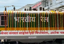 Honours Central Railway names two 'war heroes' to locomotives