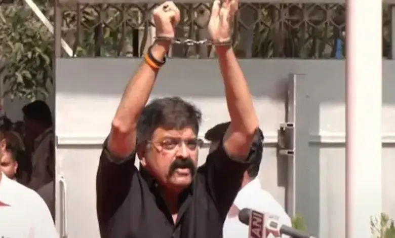 Jitendra Awhad Enters Vidhan Bhavan in Handcuffs