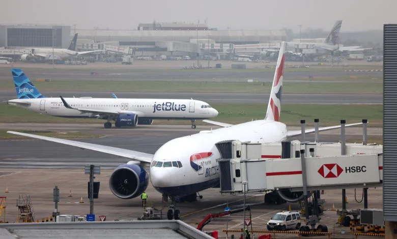 Flight operations at London's Heathrow Airport halted; decision taken due to this