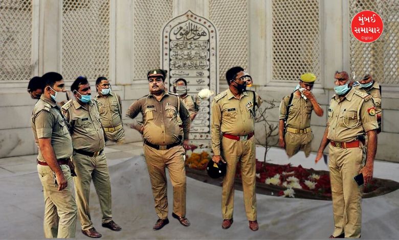 Remove the protected monument status of Aurangzeb's tomb Shiv Sena (UBT)