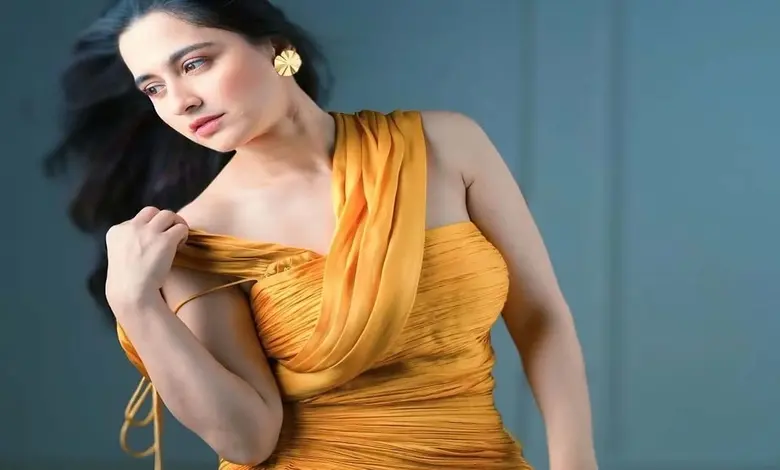 Sanjeeda Sheikh again showed sizzling avatar