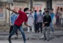 Stone pelting on police in Shahjahanpur