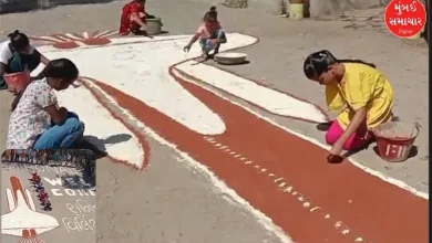 Anjar Primary School celebrates Sunita Williams' successful arrival on Earth in a unique way