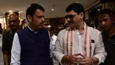 dhananjay munde meets chief minister devendra fadnavis