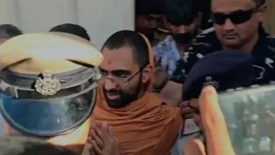 Swami Gyan Prakash reached Virpur and apologized