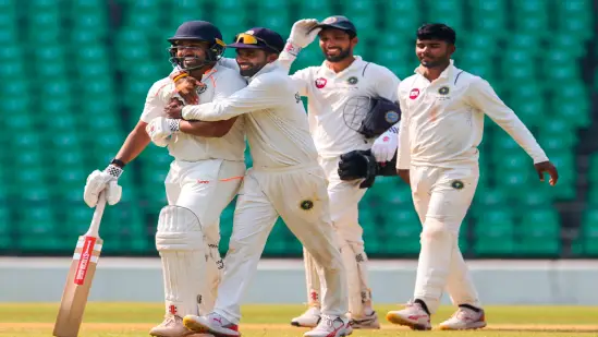 ranji trophy final vidarbha takes lead against kerala