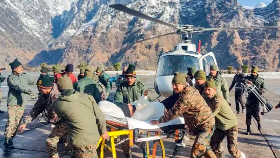 uttarakhand avalanche 46 workers rescued four dead five missing