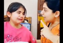 mother daughter teach math in hilarious way