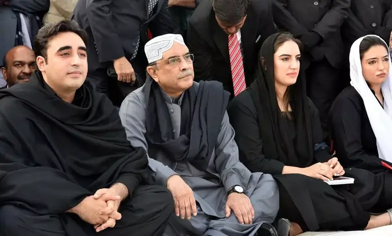 Fear from India's Preparations Bilawal Bhutto's Family Leaves Pakistan